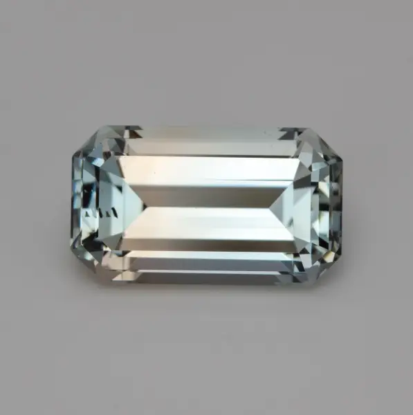 Bicolor Ukrainian Topaz 7.1 ct 111